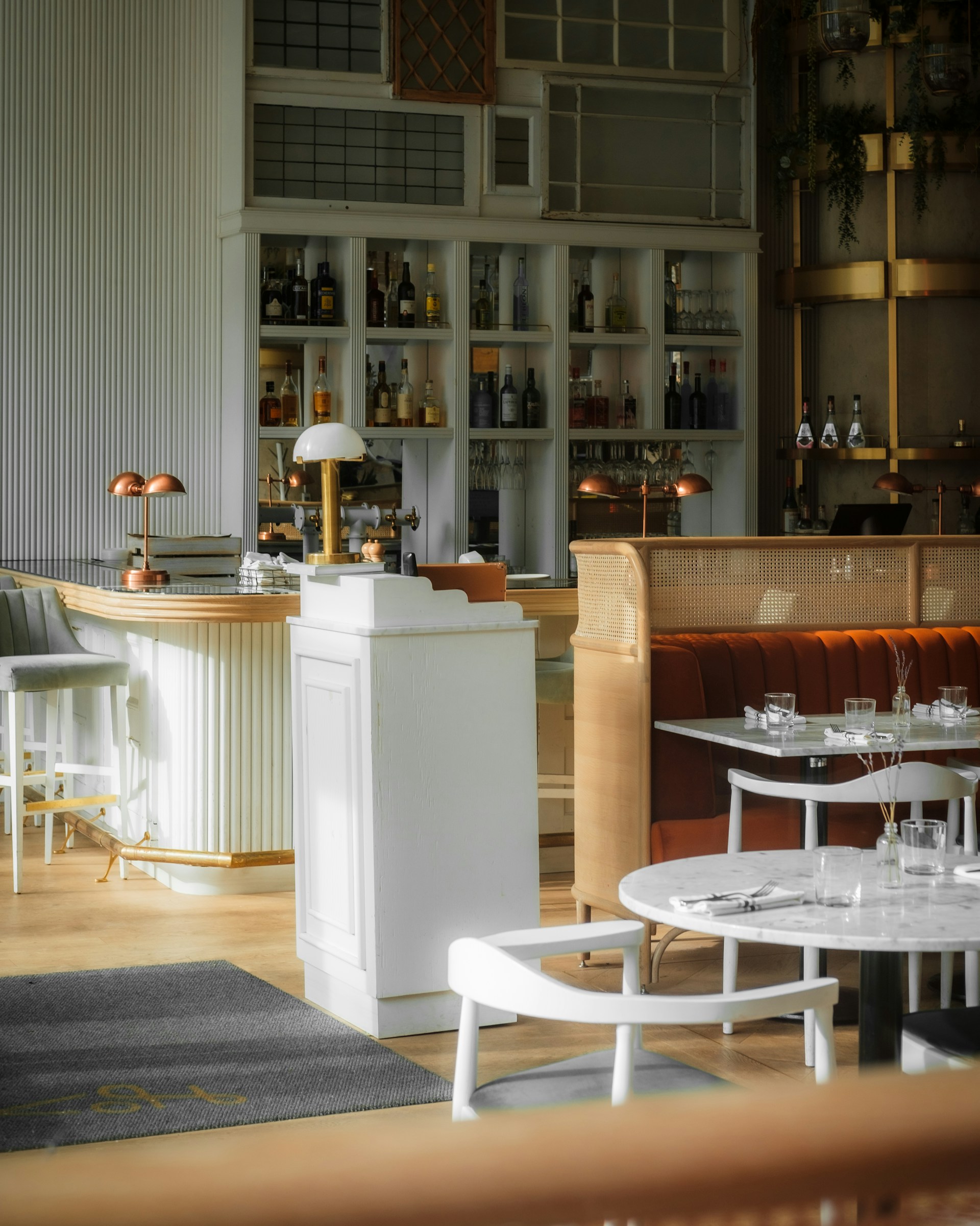 thom-bradley-klwmuw6zaru-unsplash